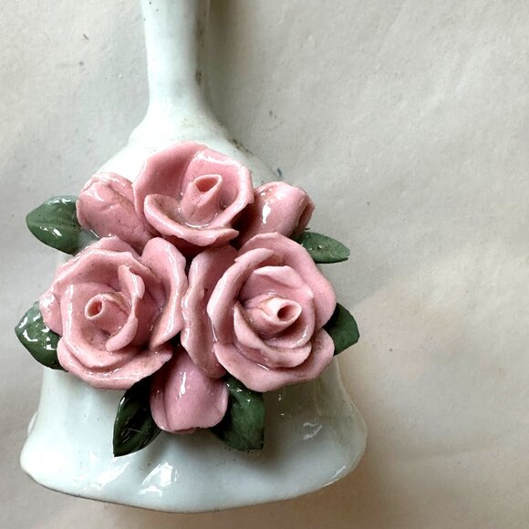 Lot of 5 Various Collectible Bells 4 Porcelain/Ceramic one Brass/Wood - Picture 5 of 12